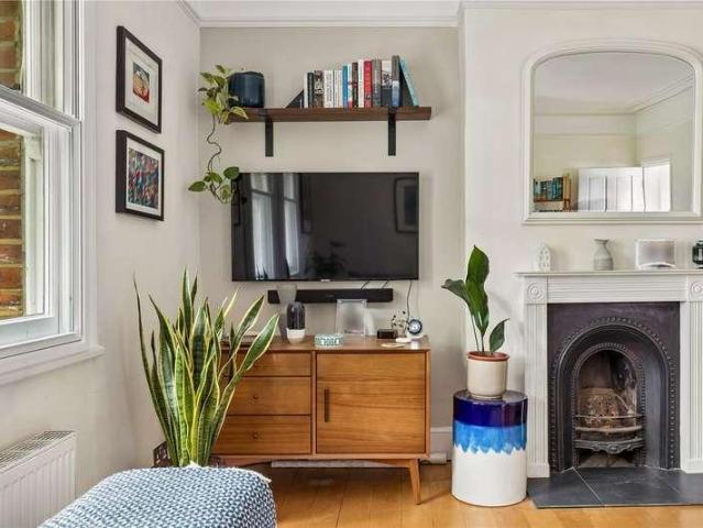 1 bed flat for sale