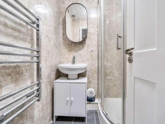 1 bed flat for sale