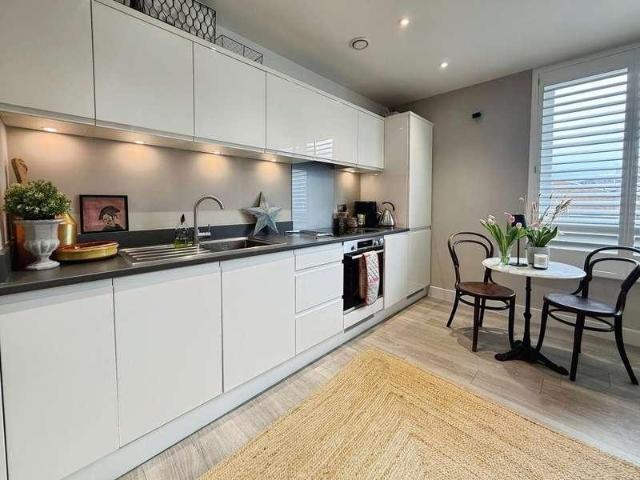 1 bed flat for sale