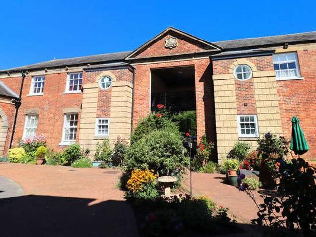 1 bed flat for sale