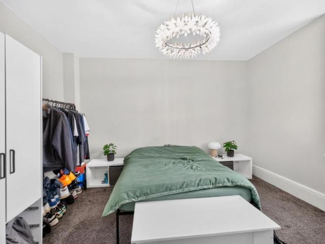 1 bed flat for sale