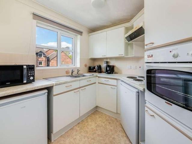 1 bed flat for sale