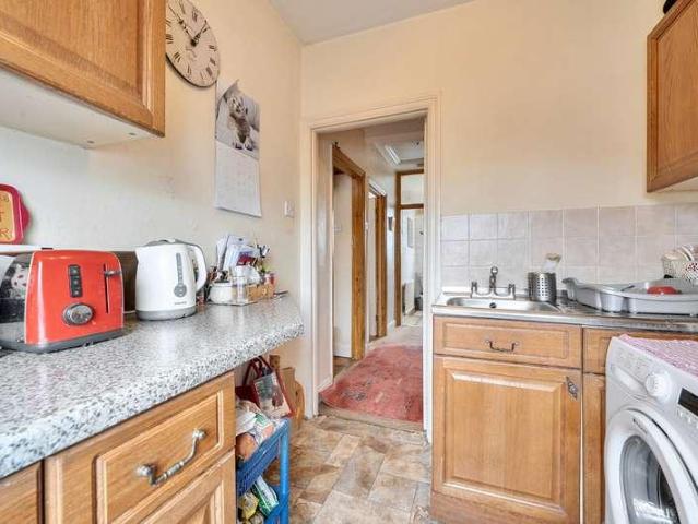 1 bed flat for sale