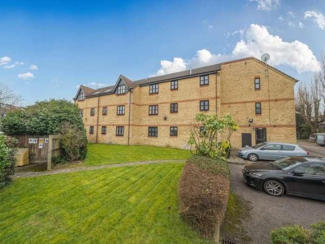 1 bed flat for sale