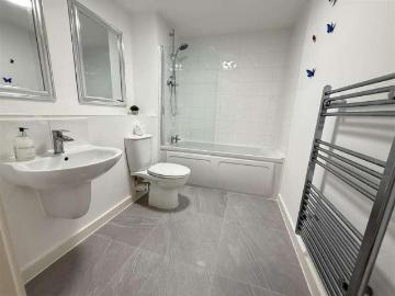 1 bed flat for sale