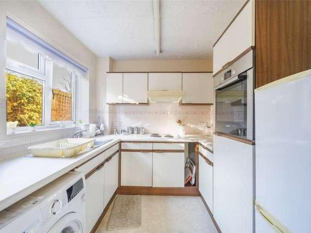 1 bed flat for sale