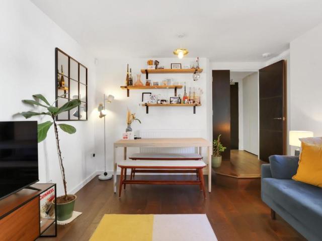 1 bed flat for sale
