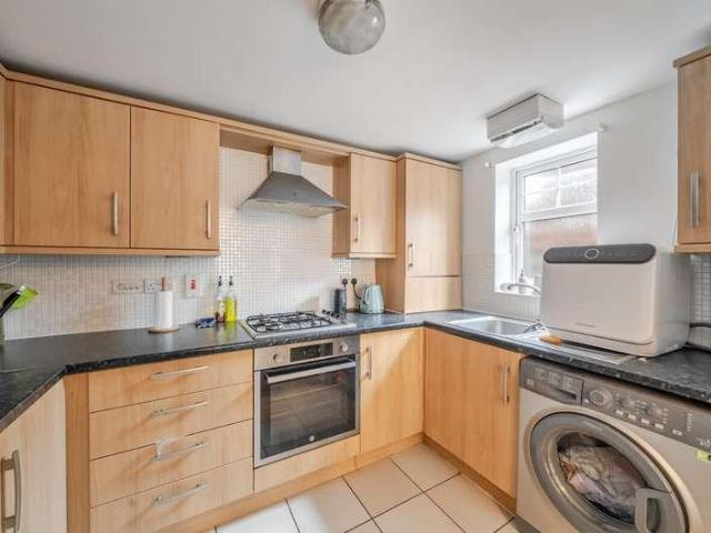 1 bed flat for sale