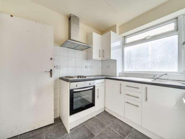 1 bed flat for sale