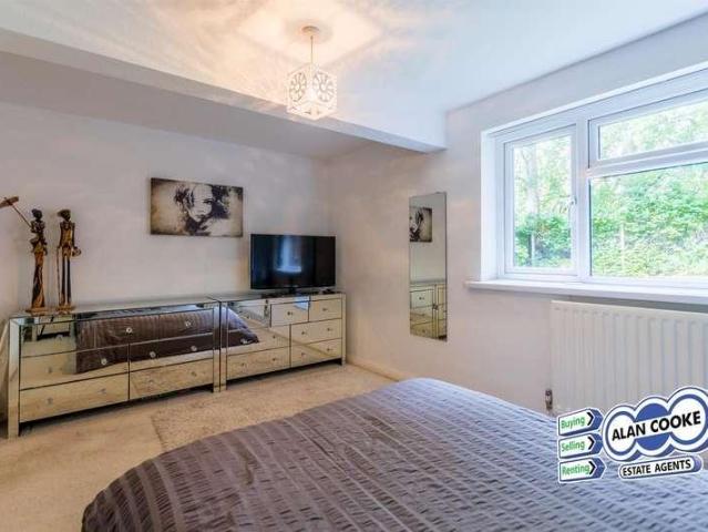 1 bed flat for sale