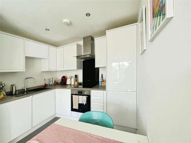 1 bed flat for sale