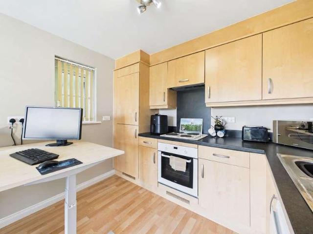 1 bed flat for sale