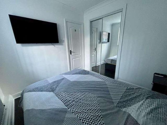 1 bed flat for sale