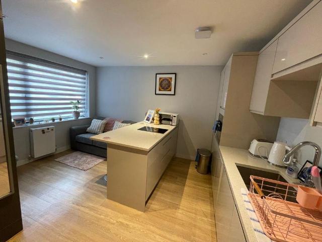 1 bed flat for sale