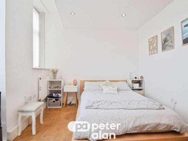 1 bed flat for sale