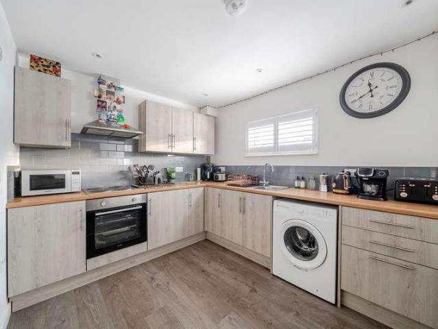 1 bed flat for sale