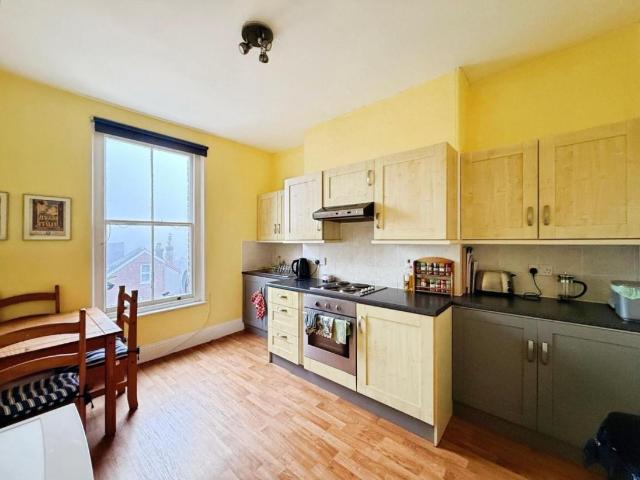 1 bed flat for sale