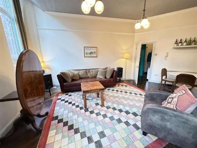 1 bed flat for sale