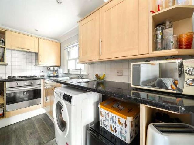 1 bed flat for sale