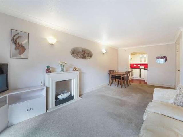1 bed flat for sale