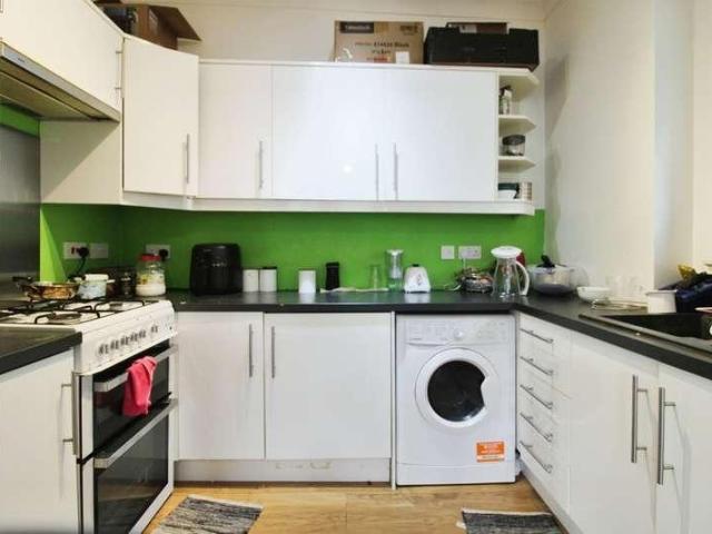 1 bed flat for sale