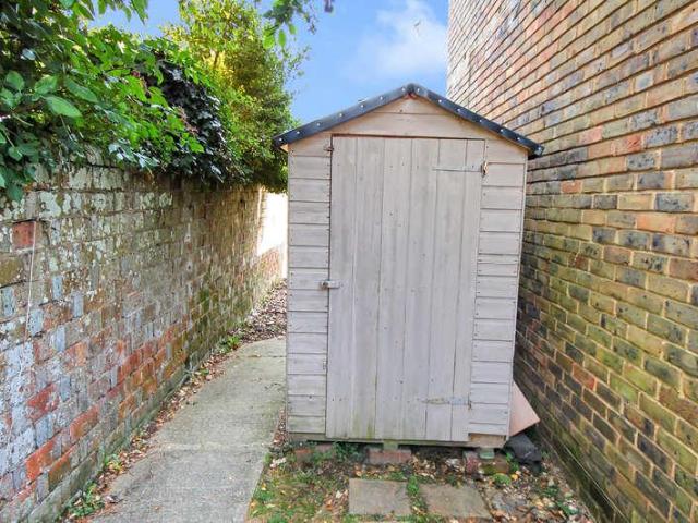 1 bed flat for sale
