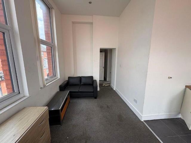 1 bed flat for sale