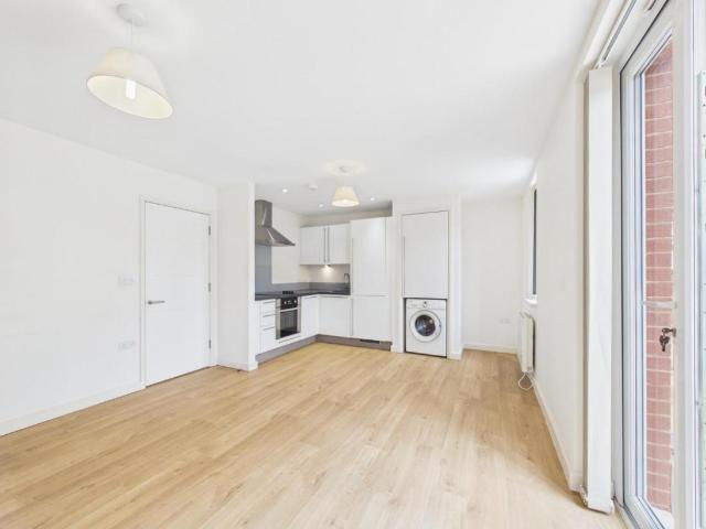 1 bed flat for sale