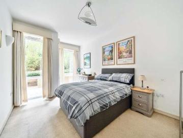 1 bed flat for sale