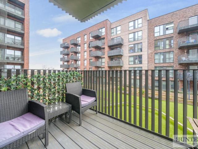 1 bed flat for sale