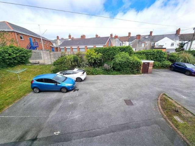 1 bed flat for sale