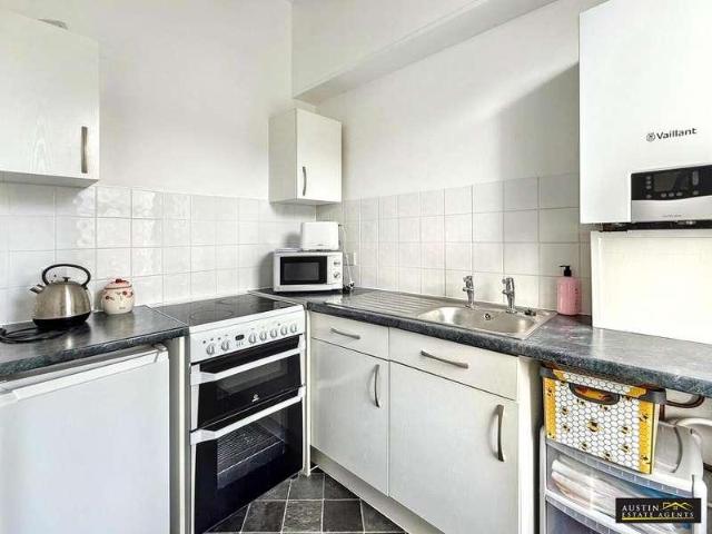 1 bed flat for sale