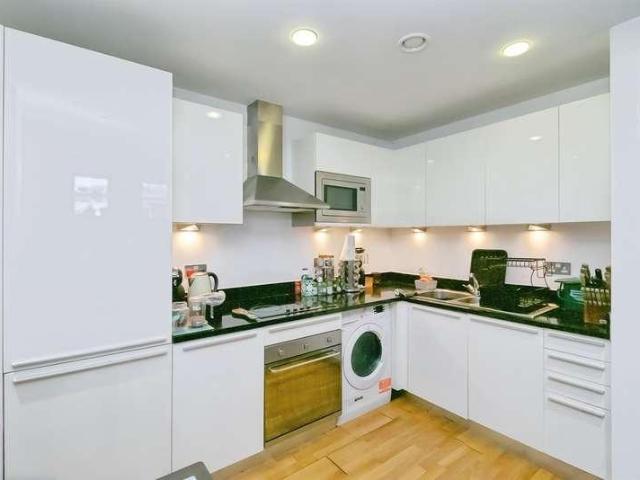 1 bed flat for sale