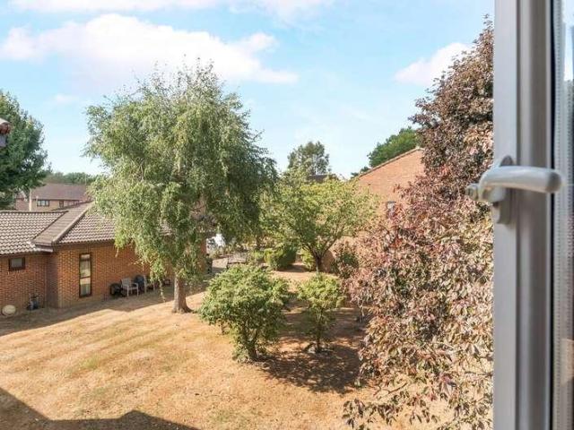 1 bed flat for sale