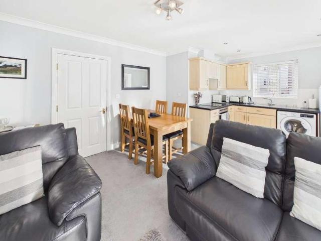 1 bed flat for sale