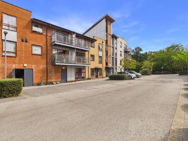 1 bed flat for sale