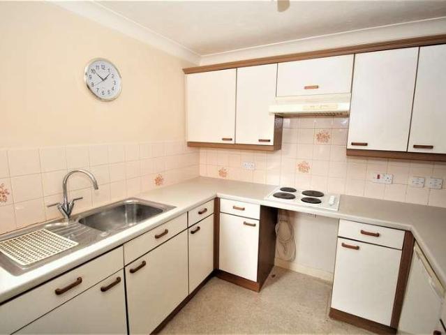 1 bed flat for sale