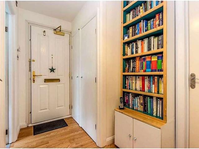 1 bed flat for sale