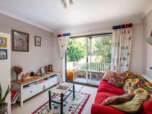 1 bed flat for sale
