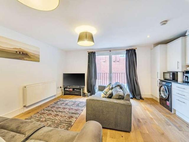 1 bed flat for sale