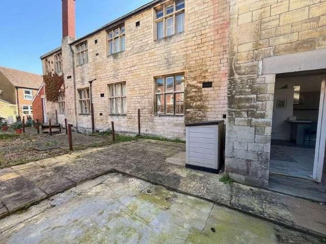 1 bed flat for sale