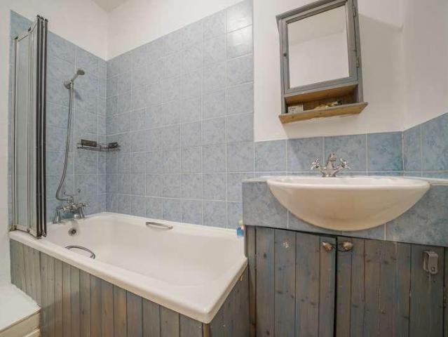 1 bed flat for sale