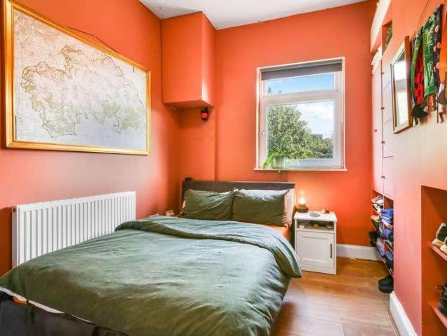 1 bed flat for sale