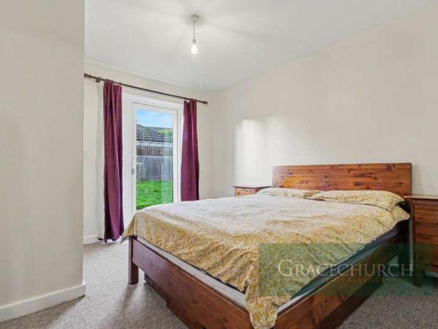 1 bed flat for sale