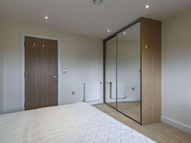1 bed flat for sale