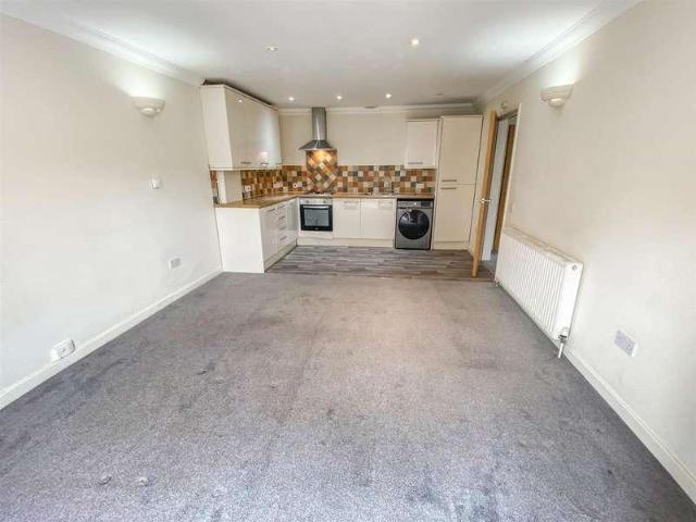 1 bed flat for sale