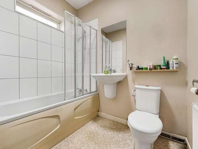 1 bed flat for sale