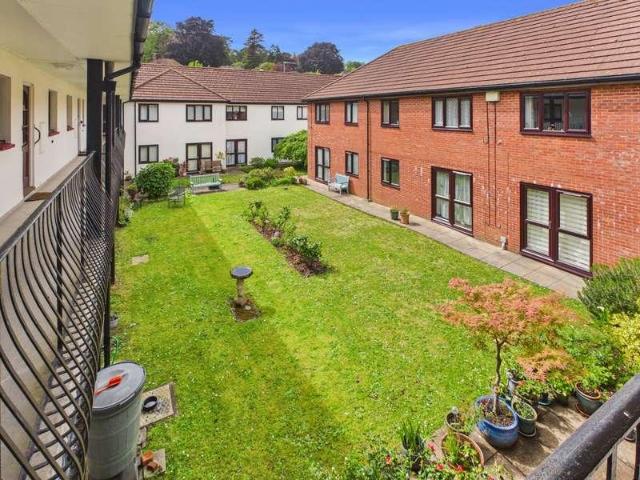 1 bed flat for sale