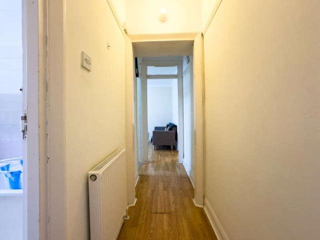 1 bed flat for sale