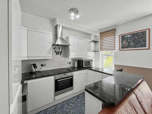 1 bed flat for sale